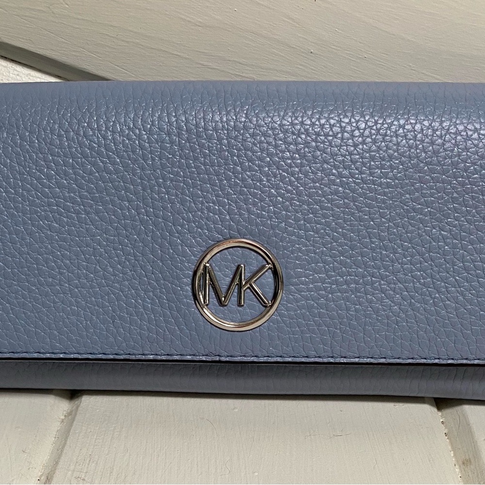 Michael Kors Wallet ~ Blue